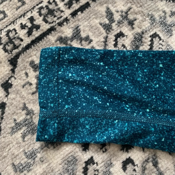 long sleeve nike galaxy dri fit top - Picture 4 of 5